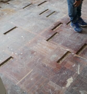 como raparar un piso de madera restructurada